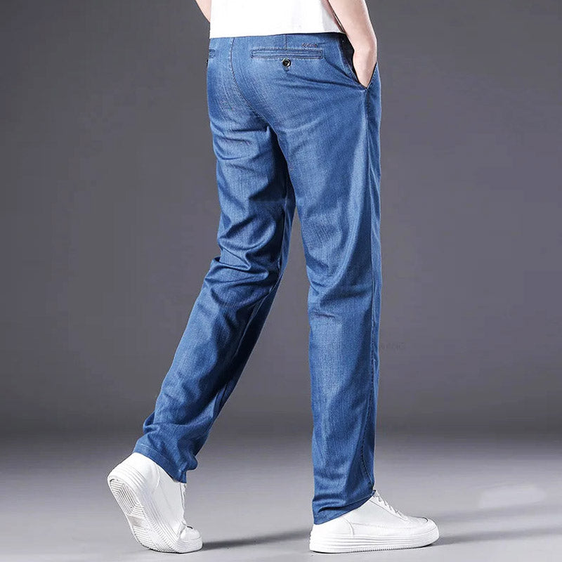 Colton Straight Fit Jeans