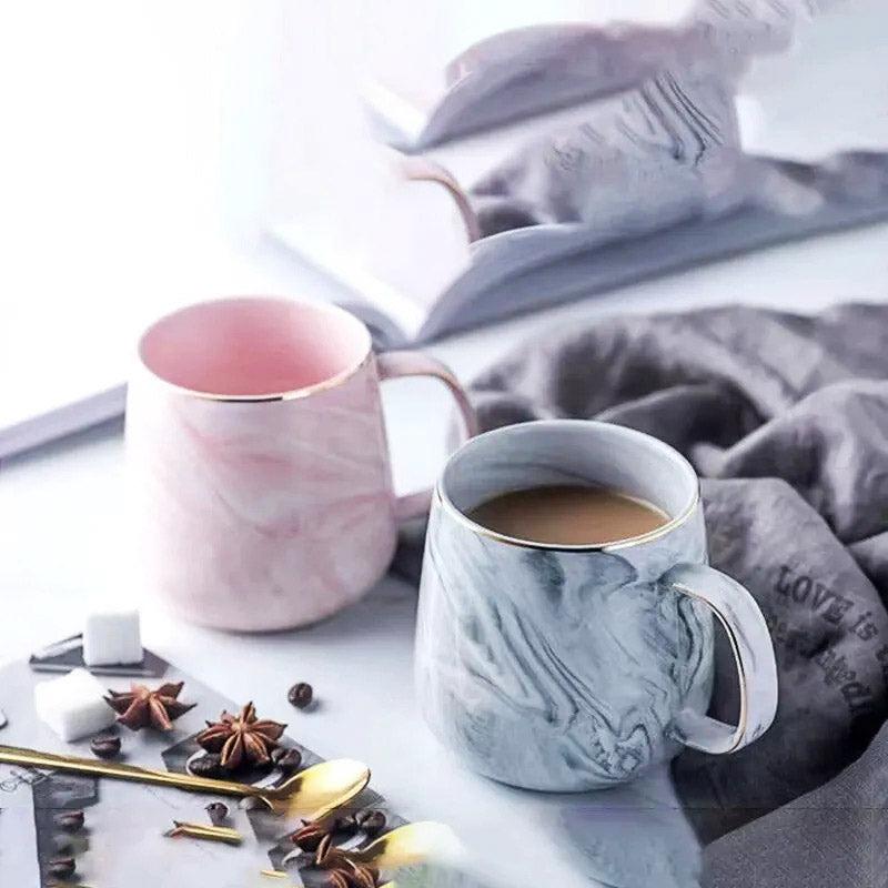 Marbled Stoneware Mug with Gold Trim