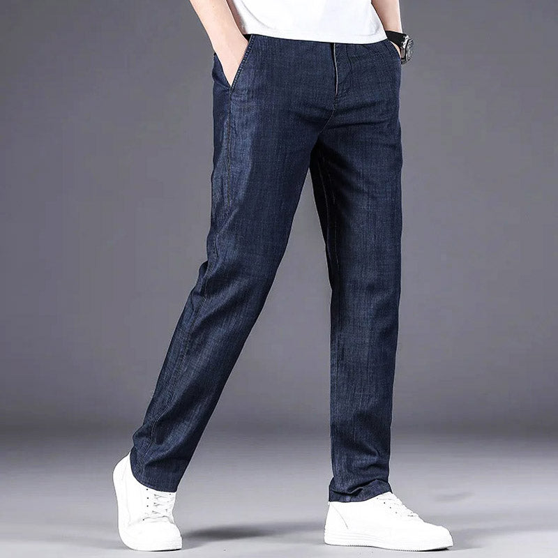 Colton Straight Fit Jeans