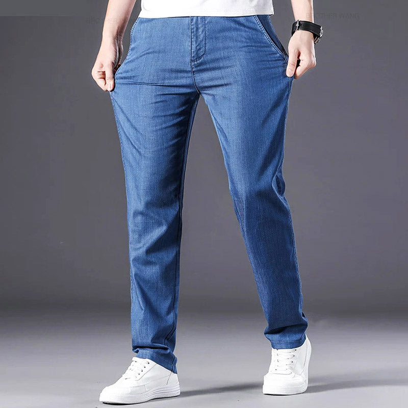 Colton Straight Fit Jeans