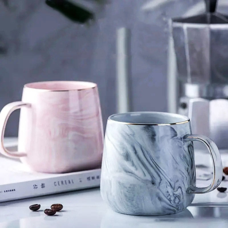 Marbled Stoneware Mug with Gold Trim