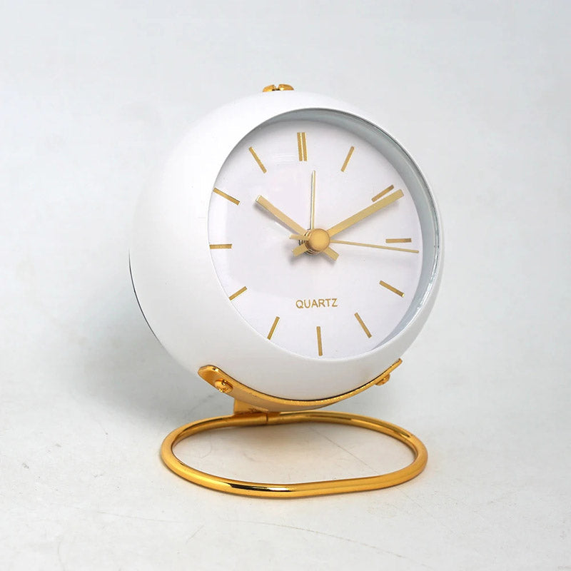 Classic Quartz Table Clock