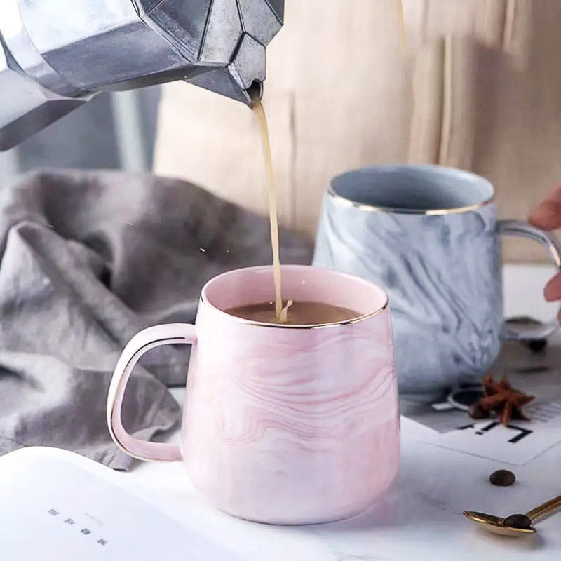 Marbled Stoneware Mug with Gold Trim